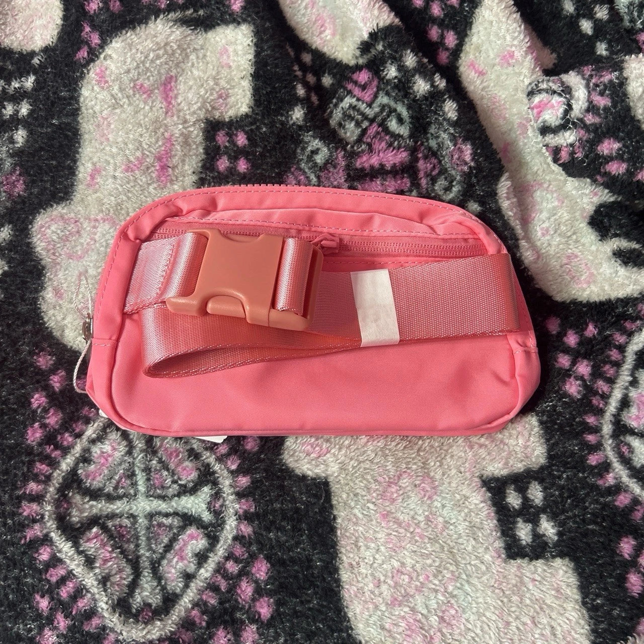 Lululemon Everywhere Women's Belt Bag - LIGHT PINK