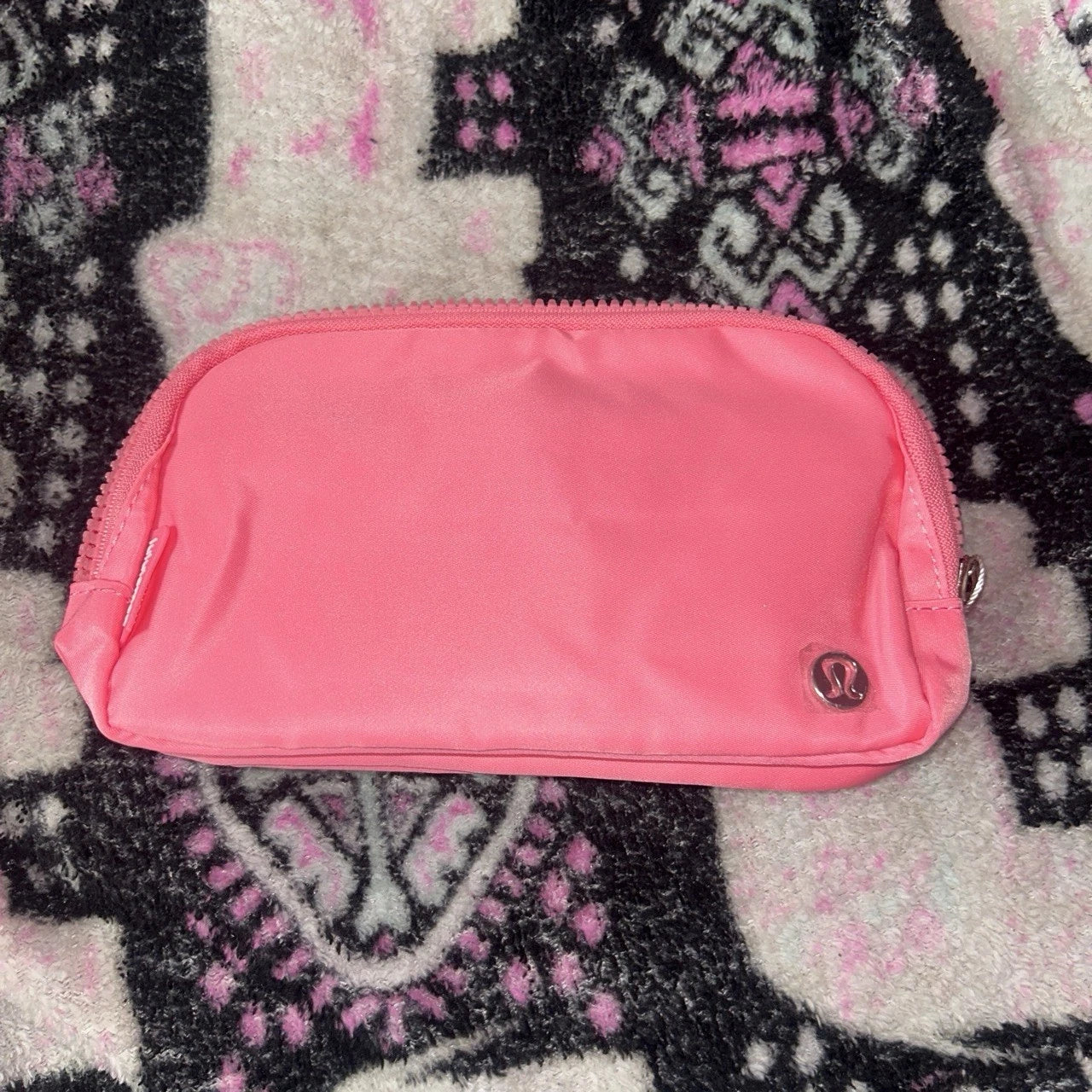 Lululemon Everywhere Women's Belt Bag - LIGHT PINK